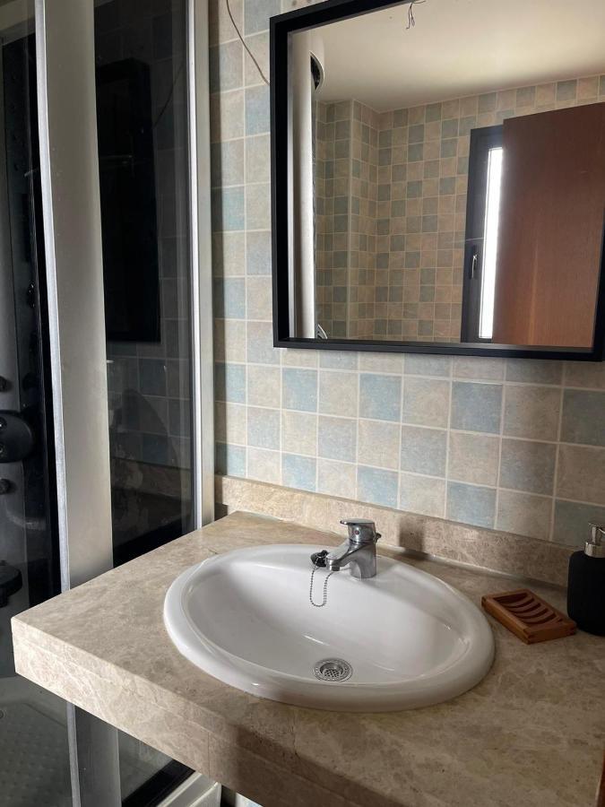 Stelarium-Suite Con Bano Privado En Casa Compartida-Uebica2 梅里那德奥拉菲 外观 照片